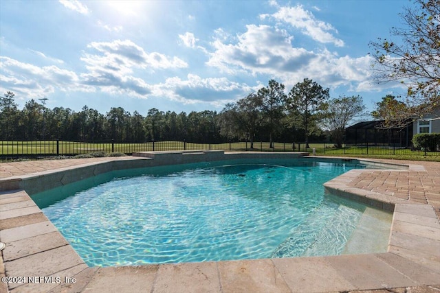 view of swimming pool