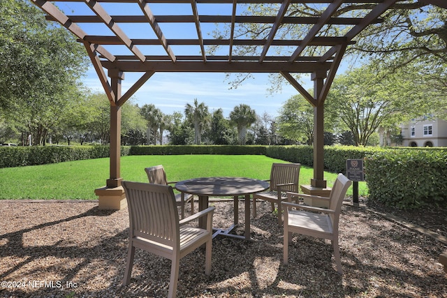 view of yard with a pergola