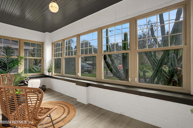 view of sunroom / solarium