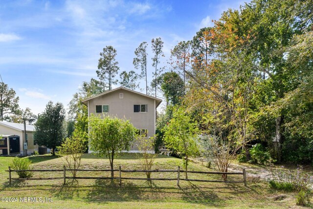 131 Kingfish Ave, Palatka, FL 32177 - photo 2