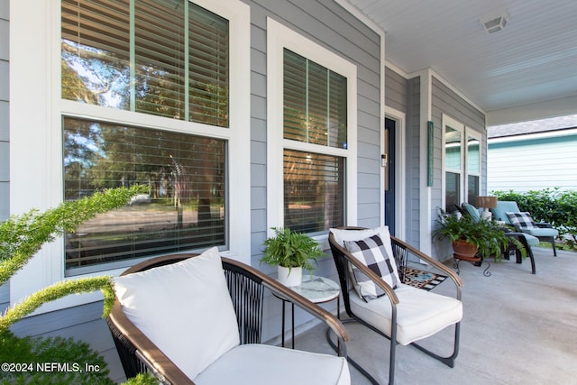 view of patio featuring covered porch