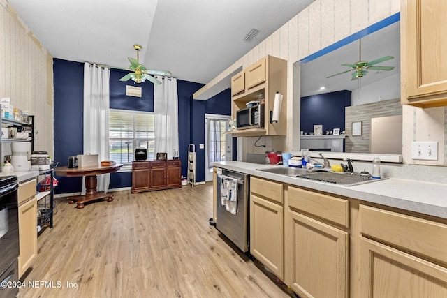 978 Tammy Cove Ln, Jacksonville, FL 32218 - kitchen featuring ceiling fan, visible vents, a sink, light wood finished floors, and stainless steel appliances