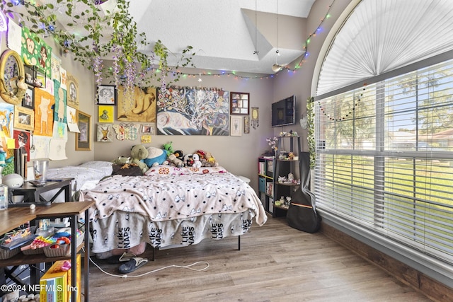 978 Tammy Cove Ln, Jacksonville, FL 32218 - bedroom featuring wood finished floors