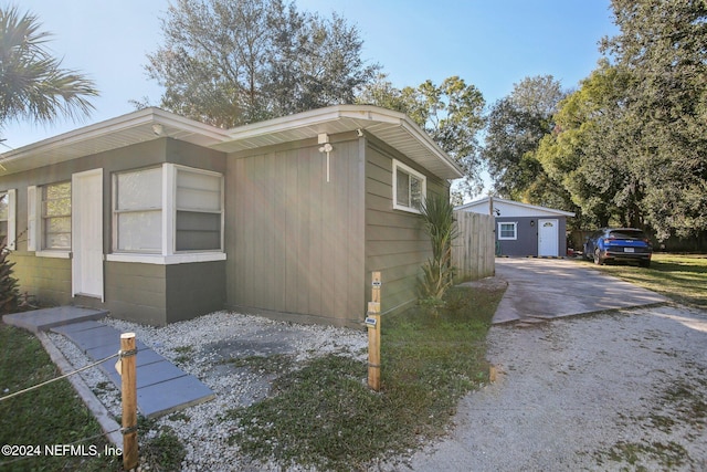 3730 Abby Ln, Jacksonville, FL 32207 - view of side of property