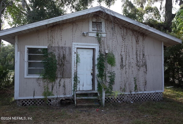 view of outbuilding