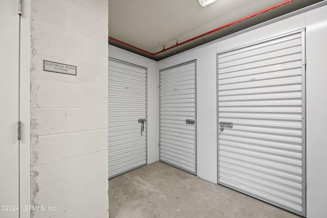 1431 Riverplace Blvd Unit 2602, Jacksonville, FL 32207 - corridor with concrete flooring