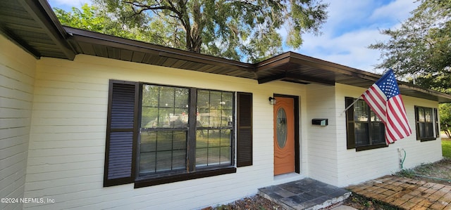 view of entrance to property