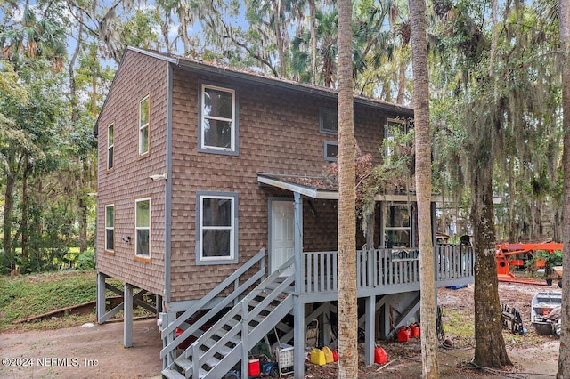 view of front of home featuring a deck