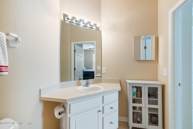 7801 Point Meadows Dr Unit 8406, Jacksonville, FL 32256 - bathroom with ensuite bathroom and vanity