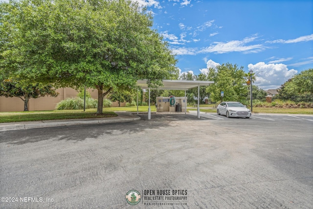 7801 Point Meadows Dr Unit 8406, Jacksonville, FL 32256 - view of uncovered parking lot