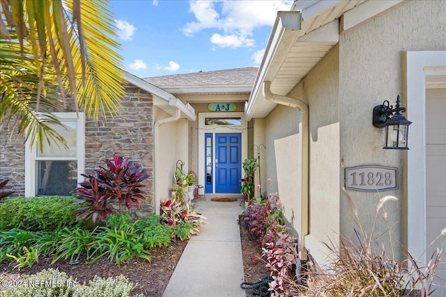 view of property entrance