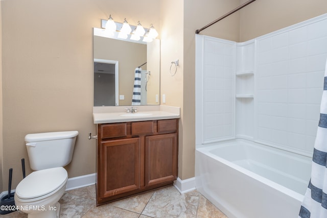 full bathroom with toilet, vanity, and shower / bath combo