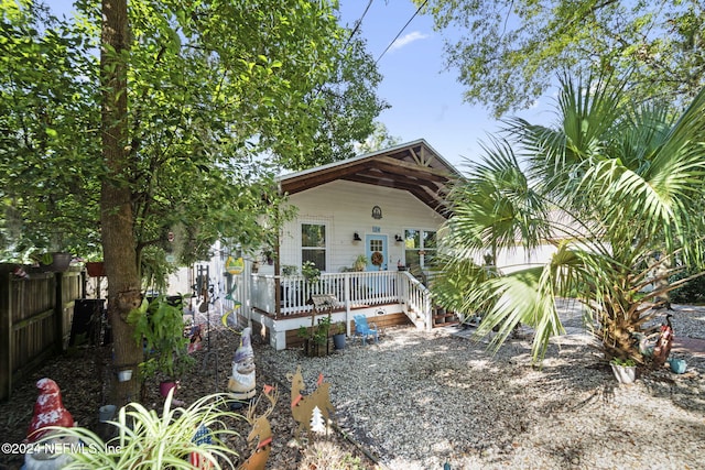 view of front of home with covered porch