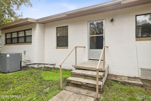 entrance to property with cooling unit