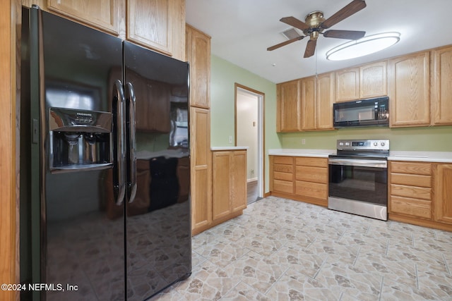 kitchen with ceiling fan and black appliances