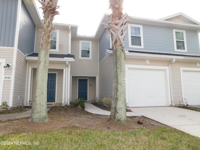 Listing photo 2 for 1544 Biscayne Bay Dr, Jacksonville FL 32218