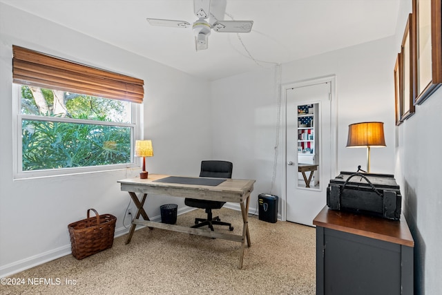 office area with ceiling fan