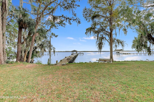 view of yard with a water view