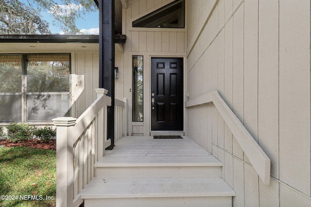 view of entrance to property