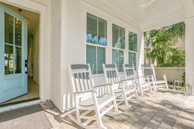 view of patio / terrace with covered porch