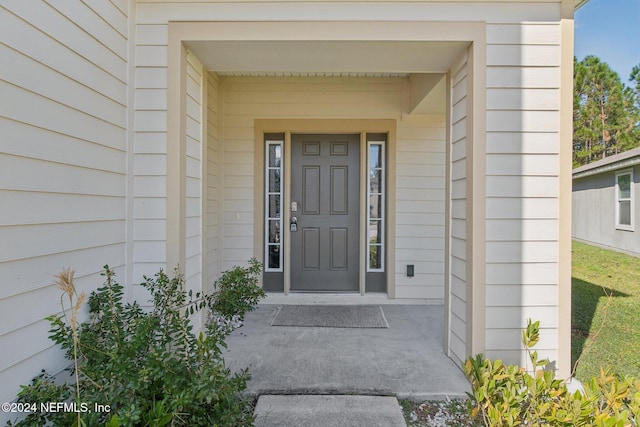 view of entrance to property