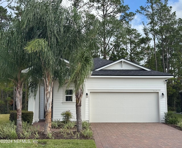 view of front facade with a garage