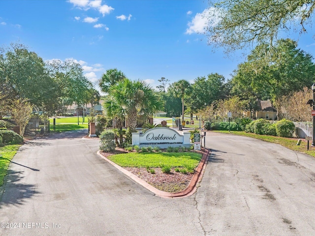 view of community / neighborhood sign