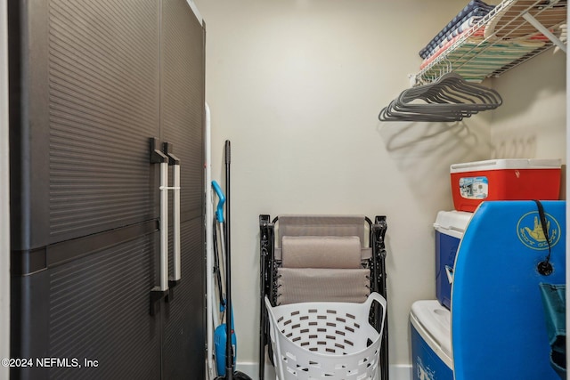 413 1st St S Unit 303, Jacksonville Beach, FL 32250 - interior space
