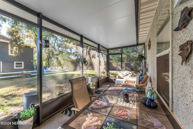 view of sunroom / solarium