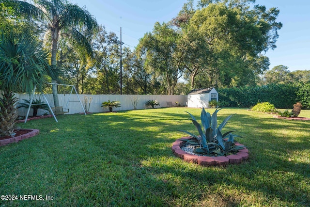 view of yard with a shed