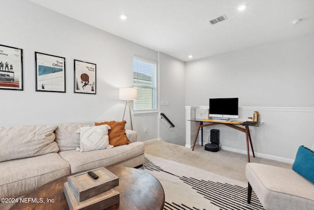 living room with carpet