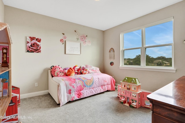 bedroom with carpet flooring