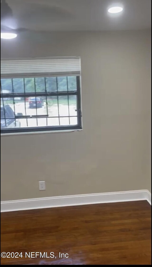 4509 Detaille Dr, Jacksonville, FL 32209 - photo 10