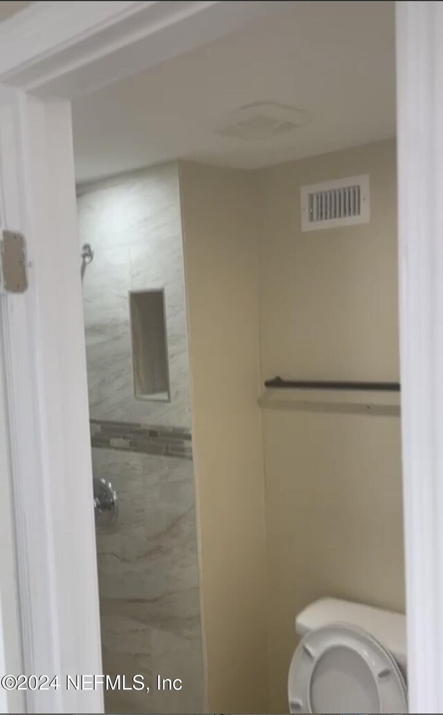 4509 Detaille Dr, Jacksonville, FL 32209 - photo 18