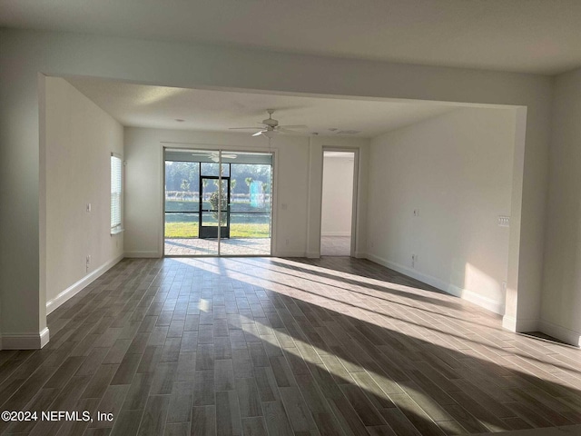 empty room featuring ceiling fan