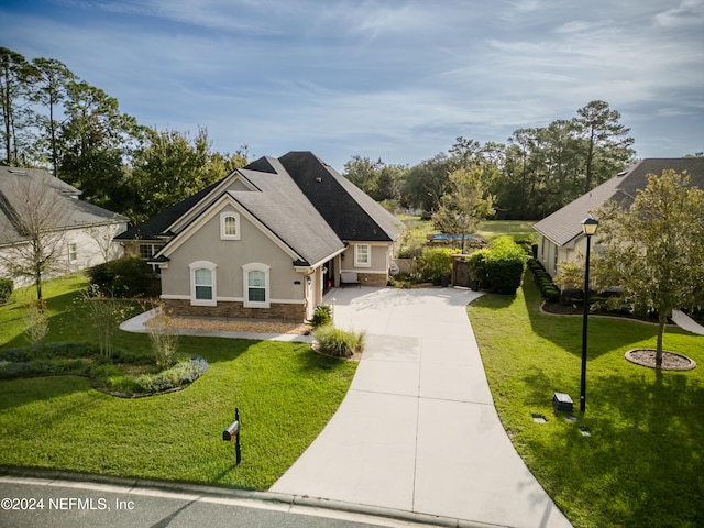 view of front of house with a front yard