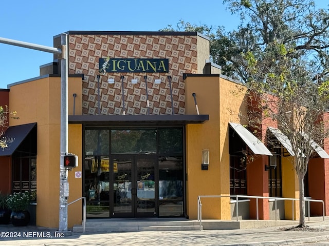 view of building exterior