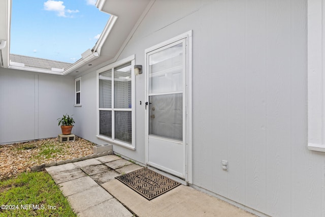 view of entrance to property