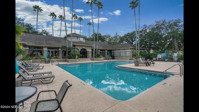 19 Arbor Club Dr Unit 317, Ponte Vedra Beach, FL 32082 - community pool with a patio area