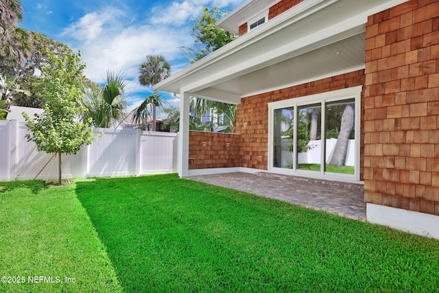 142 Ocean Blvd, Atlantic Beach, FL 32233 - view of yard featuring a patio area