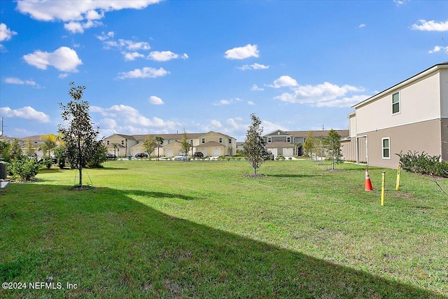 108 Coastline Way, Saint Augustine, FL 32092 - view of grassy yard featuring a residential view
