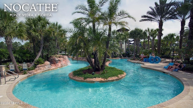 view of swimming pool