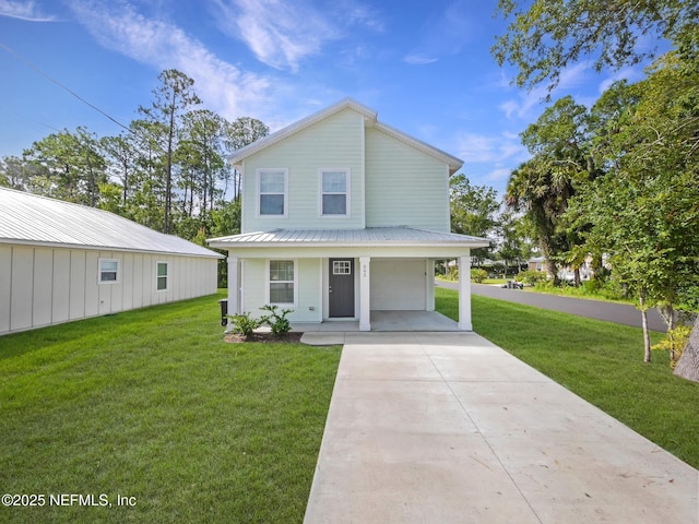 view of front facade featuring a front lawn and a porch