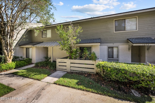 view of townhome / multi-family property