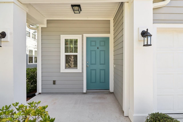 view of property entrance