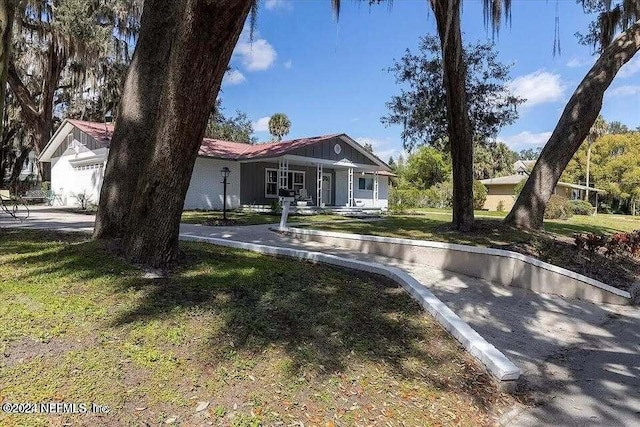 view of front of home with a front yard