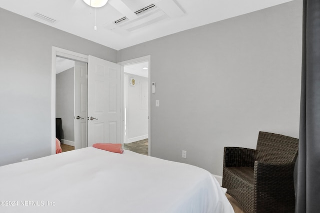 bedroom featuring ceiling fan