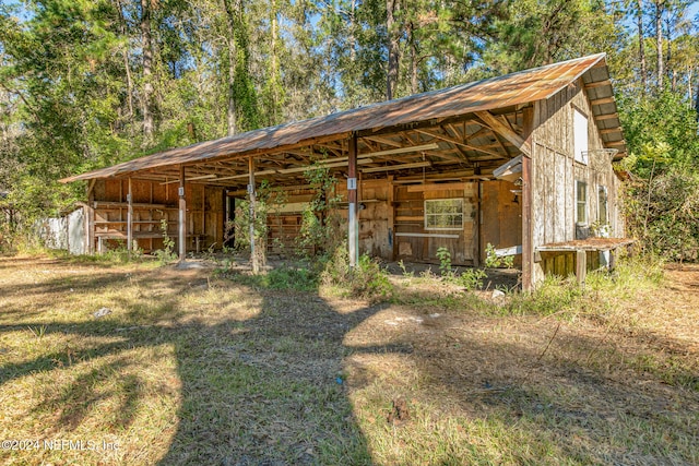 view of outbuilding