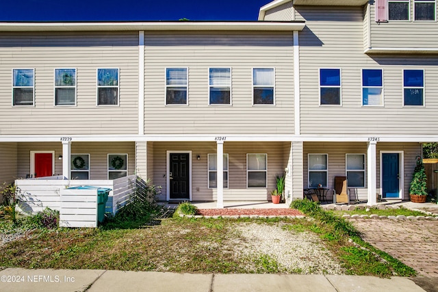 view of townhome / multi-family property