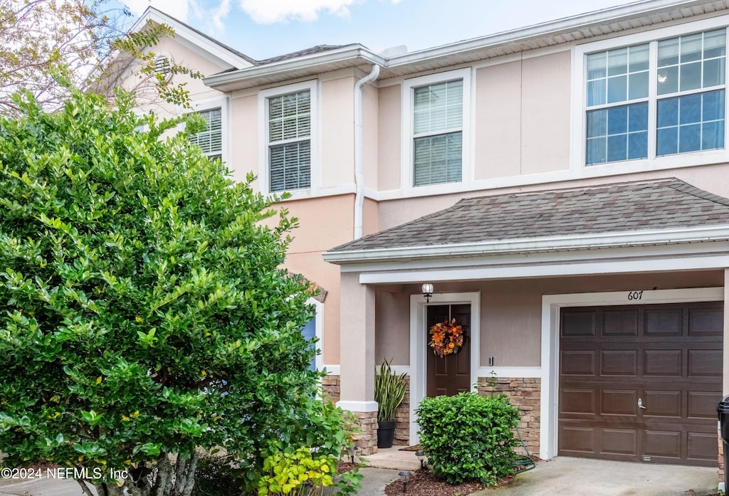 view of front of house with a garage